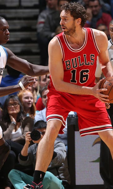Rose sits with ankle injury, but Bulls pull out win over T-Wolves